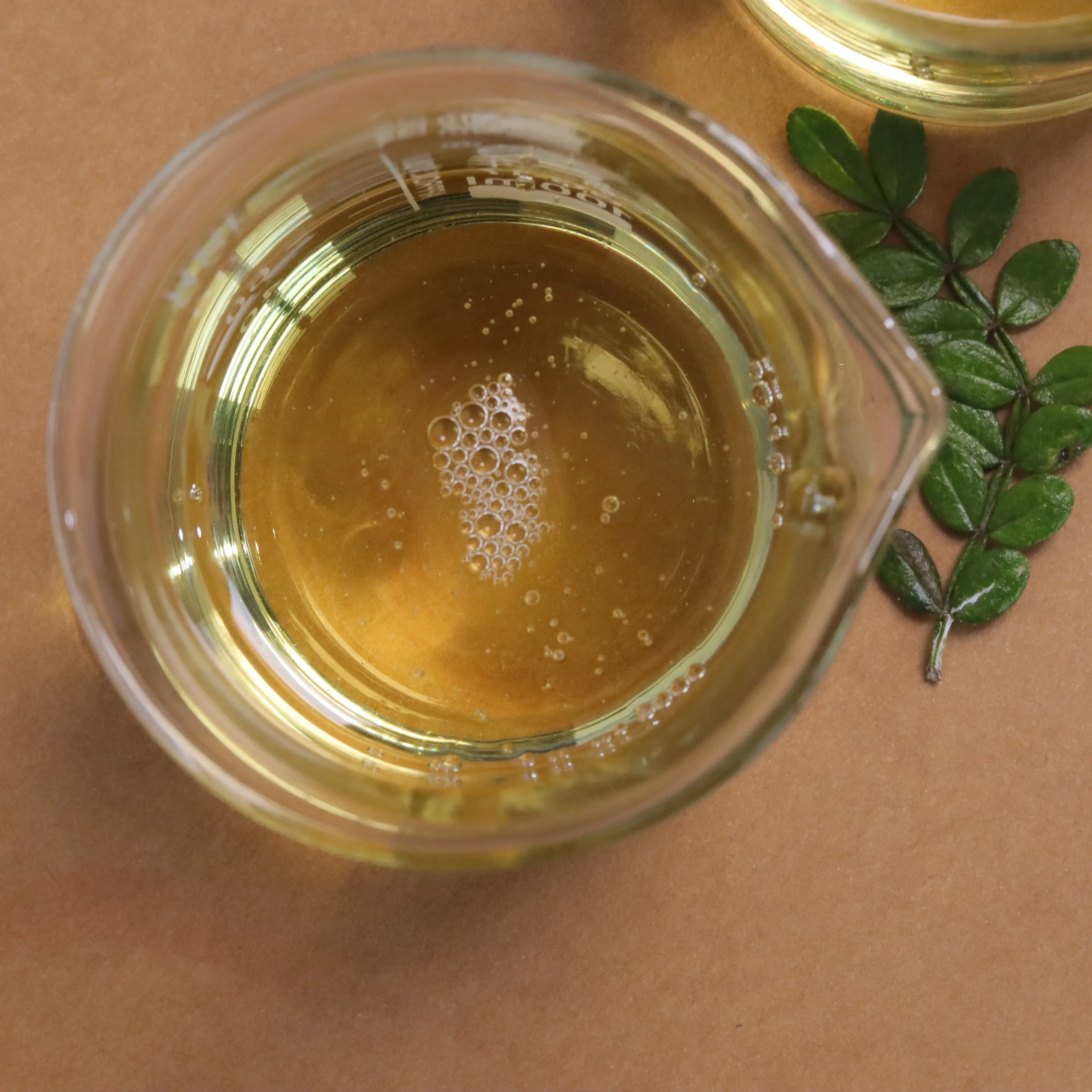 Anionic Surfactant Acid Thickener O02 Toilet Cleaning Fluid Thickener BIS(2-HYDROXYETHYL) OLEYL AMINE (2EO) CAS 13127-82-7