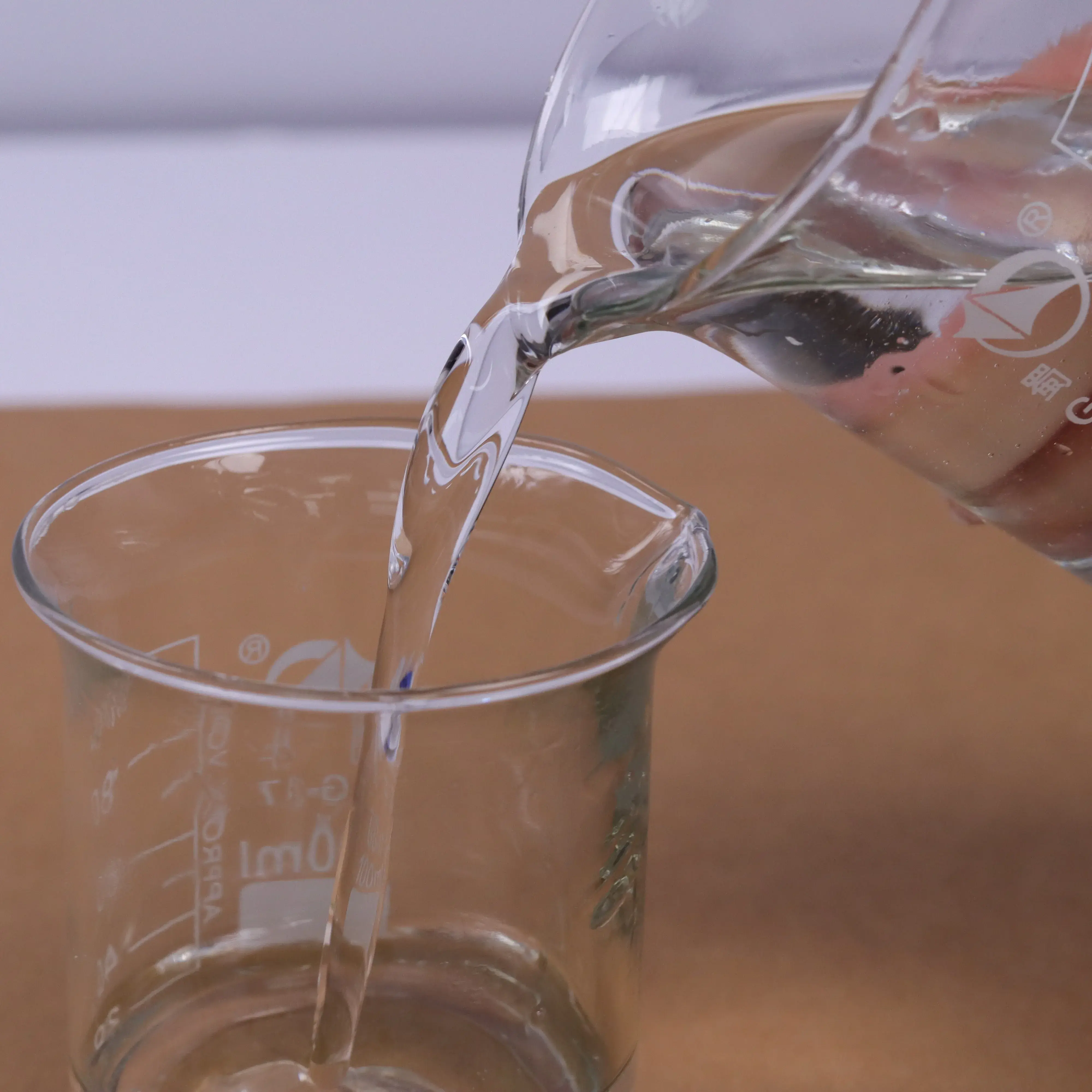 Best-selling Emollient BGCC Butylene Glycol Dicaprylate/Dicaprate Grease Moisturizer  CAS 211107-84-5