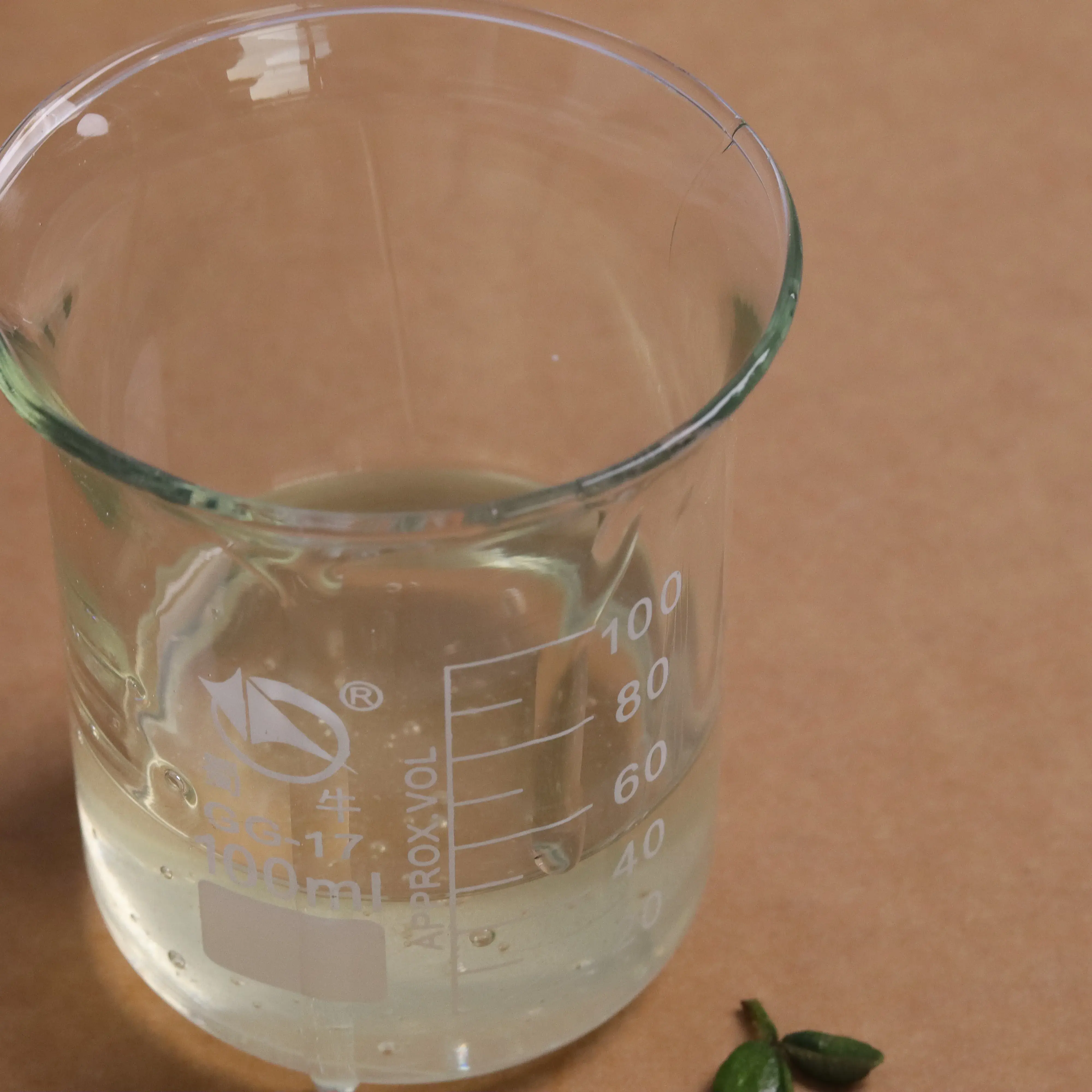 Cosmetic Raw Material CAS 156028-14-7 99% Sodium Lauroamphoacetate L-32 CAS 68608-66-2 in Baby Care