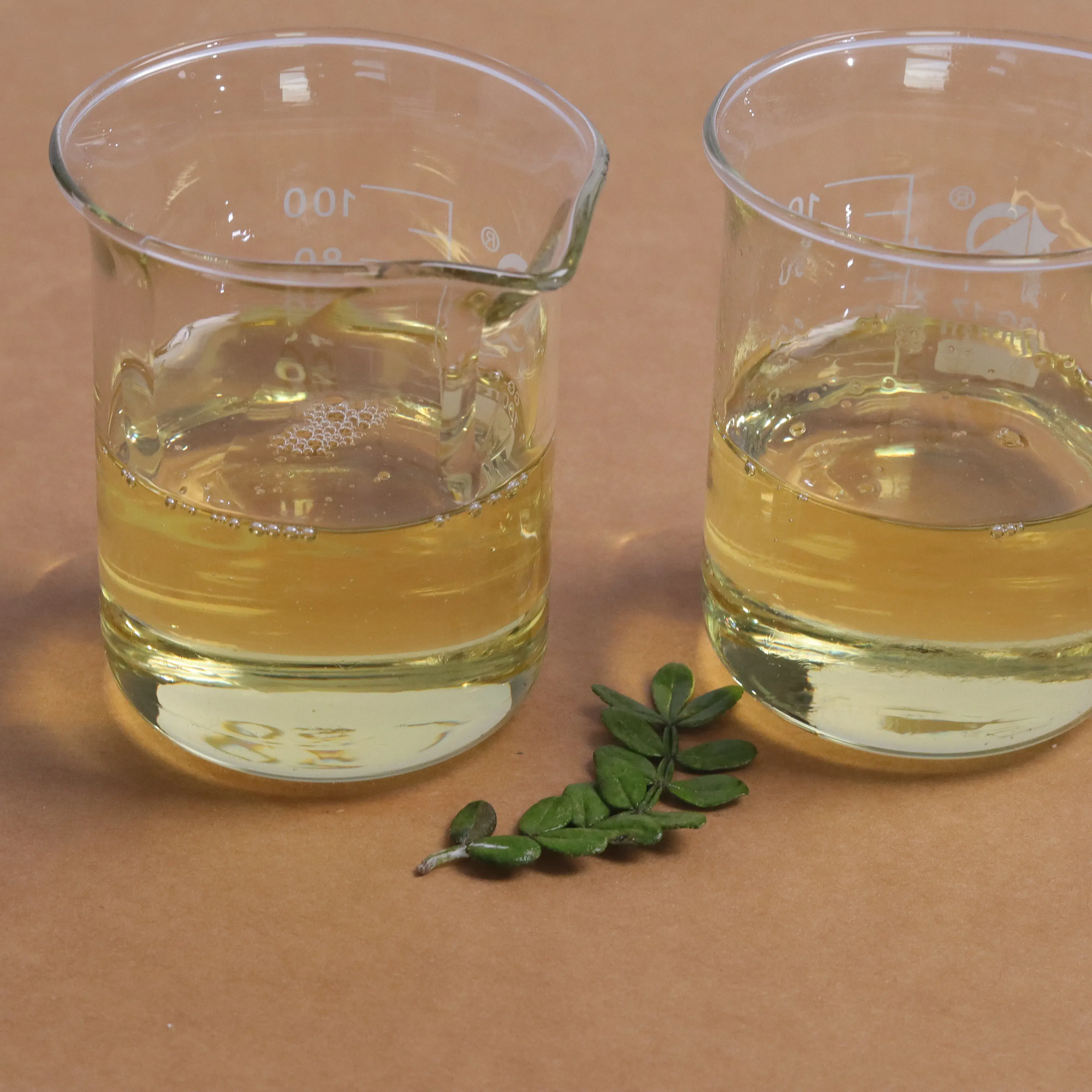 Anionic Surfactant Acid Thickener O02 Toilet Cleaning Fluid Thickener BIS(2-HYDROXYETHYL) OLEYL AMINE (2EO) CAS 13127-82-7